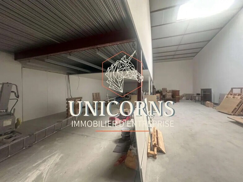 Industrial in Toulouse to rent - Interior Photo - Image 2 of 4