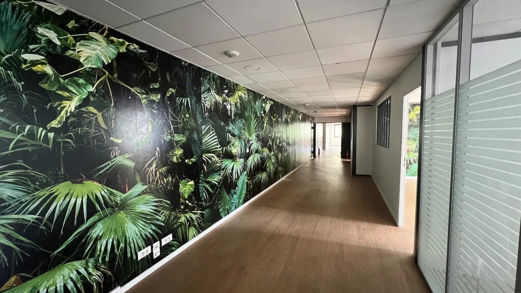 Location Bureaux 260 m² - Photo 1
