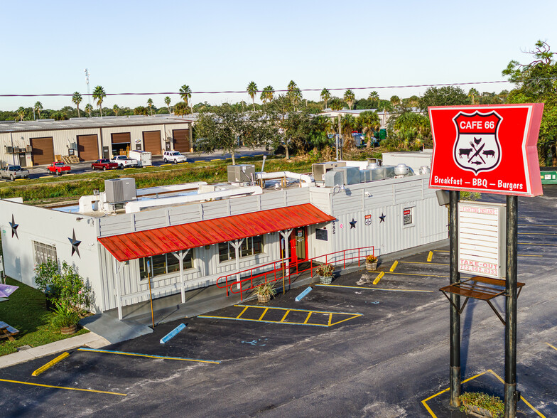 685 US Highway 1, Vero Beach, FL for sale - Building Photo - Image 1 of 15