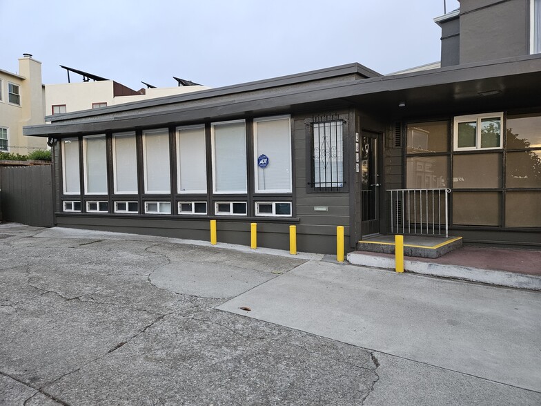 2674-2680 Ocean Ave, San Francisco, CA for rent - Building Photo - Image 1 of 8