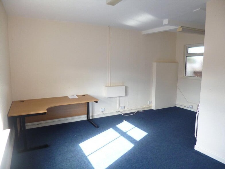 184 Franche Rd, Kidderminster to rent - Building Photo - Image 3 of 22