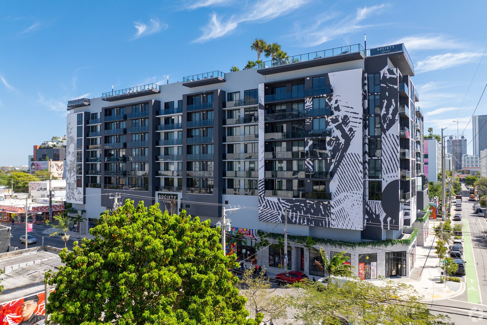 176 NW 25th St, Miami, FL to rent Primary Photo- Image 1 of 36