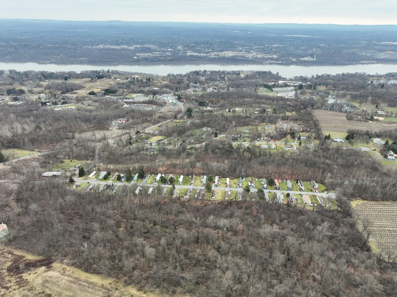 Walnut Park Ln, Milton, NY for sale - Primary Photo - Image 1 of 44