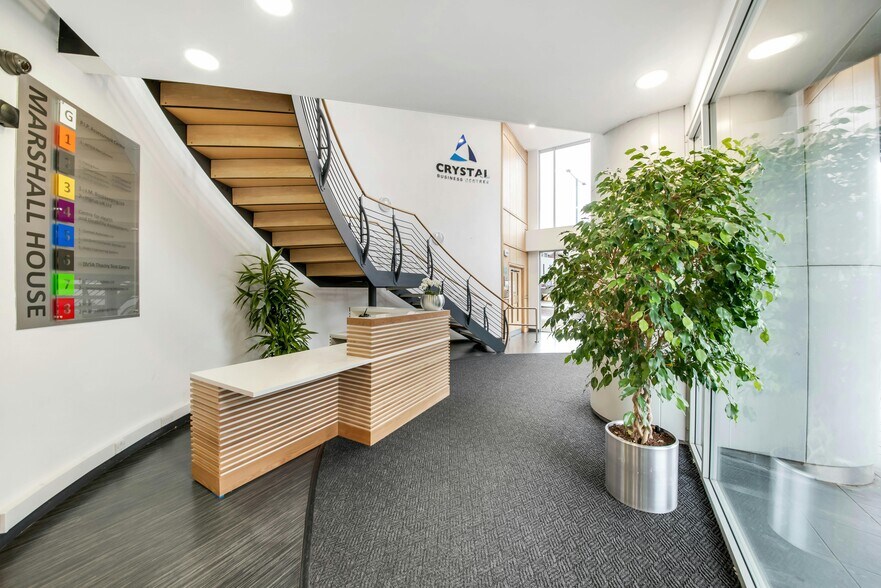 Ringway, Preston to rent - Building Photo - Image 2 of 17