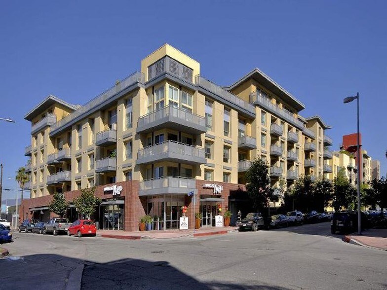 11059 McCormick St, North Hollywood, CA for sale - Building Photo - Image 1 of 1