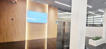 Office in Madrid, Madrid to rent Interior Photo- Image 2 of 2