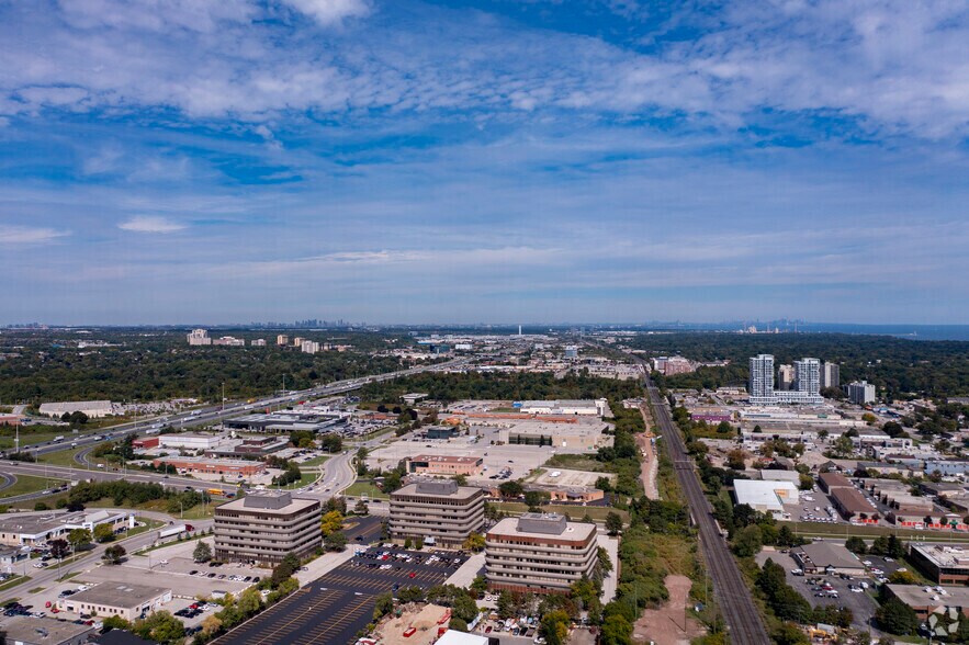 690 Dorval Dr, Oakville, ON for rent - Aerial - Image 3 of 4