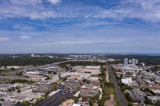 690 Dorval Dr, Oakville, ON - aerial  map view