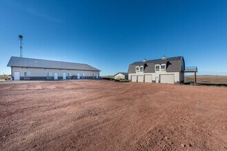 13603 38th St SW, Belfield, ND for rent Primary Photo- Image 1 of 127