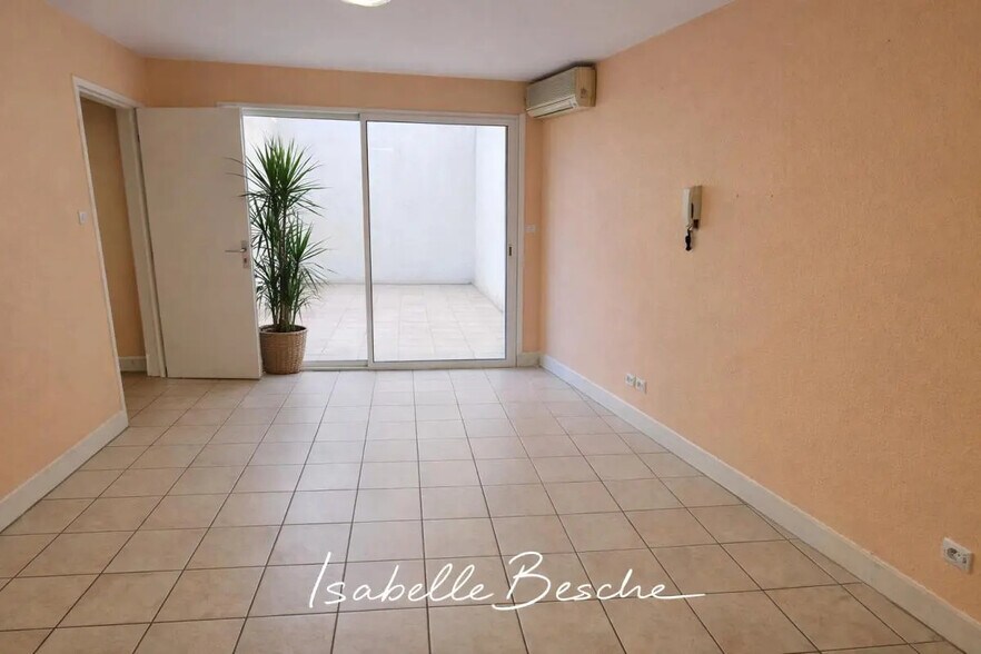 Office in Bordeaux for sale - Building Photo - Image 3 of 5