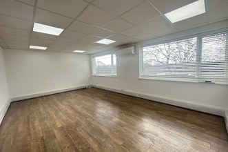 40 Mere Vw, Peterborough for rent Interior Photo- Image 1 of 2