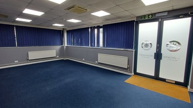 1 Wollaston Way, Basildon to rent Interior Photo- Image 2 of 4