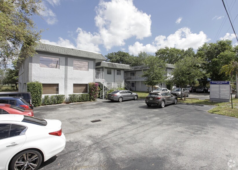 4485-4491 Stirling Rd, Davie, FL for rent - Primary Photo - Image 2 of 14