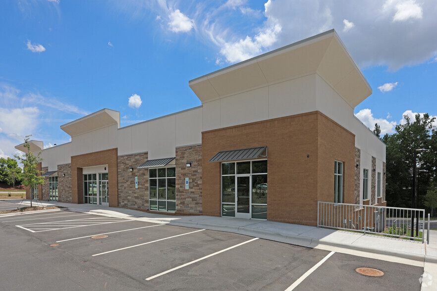 7901 ACC Blvd, Raleigh, NC for rent - Building Photo - Image 3 of 7