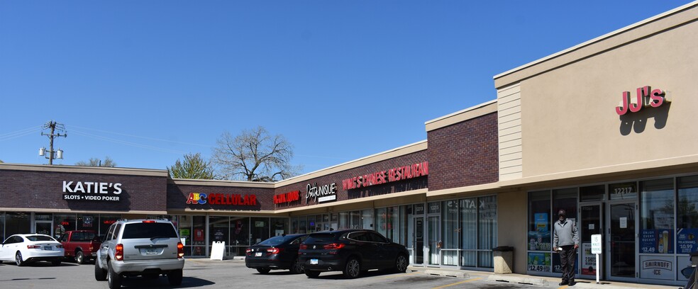 12201-12217 S Pulaski Rd, Alsip, IL for sale - Building Photo - Image 1 of 2