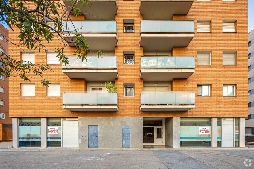 Carrer de Fortuna, 15, L'Hospitalet de Llobregat, Barcelona to rent - Building Photo - Image 3 of 6