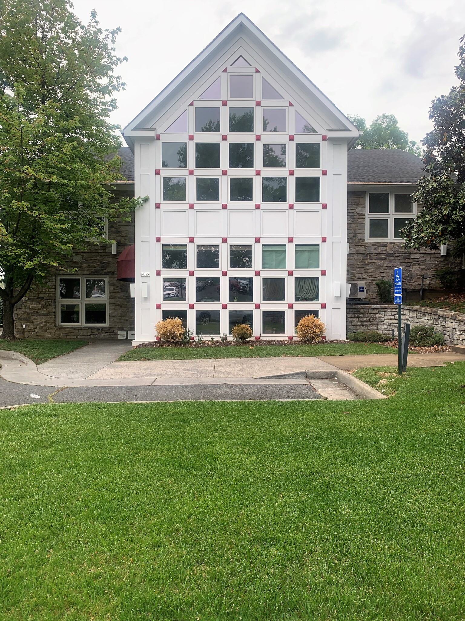 2055 Valley Ave, Winchester, VA for sale Building Photo- Image 1 of 30