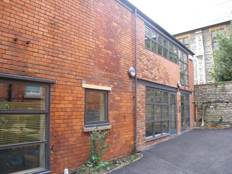 Stanwell Rd, Penarth to rent - Building Photo - Image 3 of 3