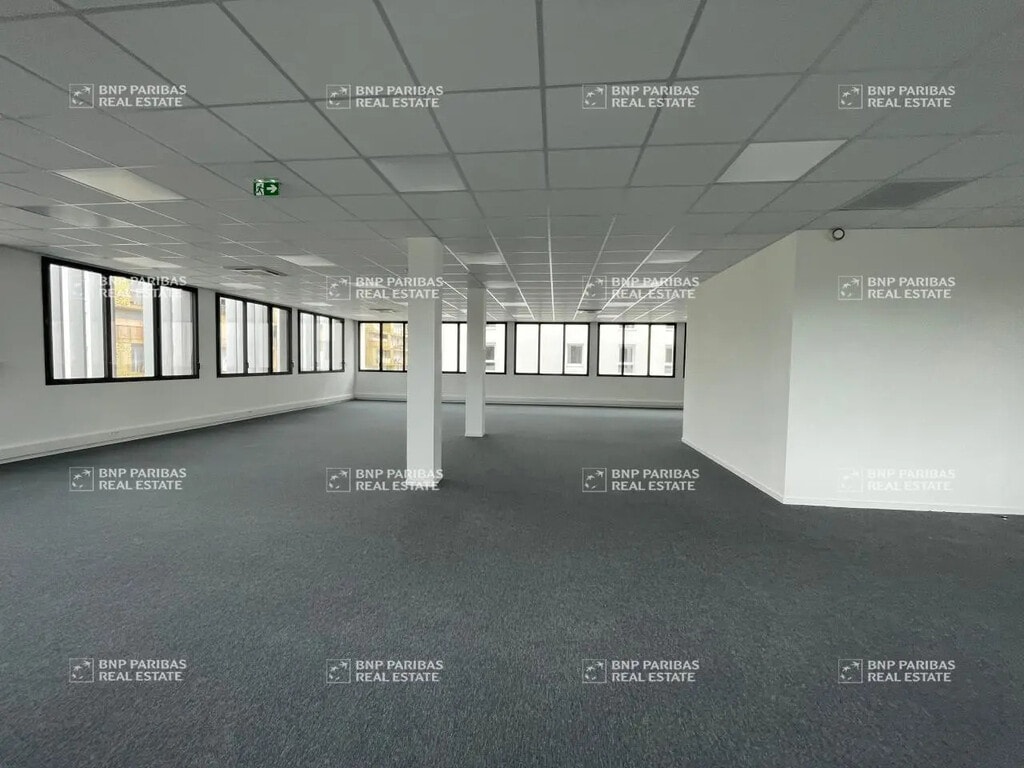 Location Bureaux 285 m² à 1 845 m² - Photo 1