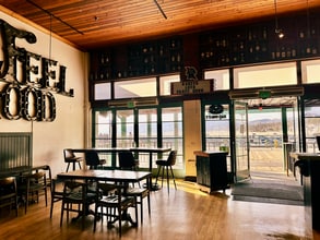 256 Santa Monica Pier, Santa Monica, CA to rent Building Photo- Image 2 of 15