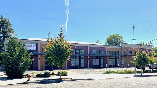 More details for 602 SE 11TH Ave, Portland, OR - Industrial to Rent