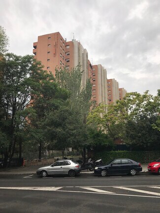 More details for Calle de la Condesa de Venadito, 18, Madrid - Retail to Rent