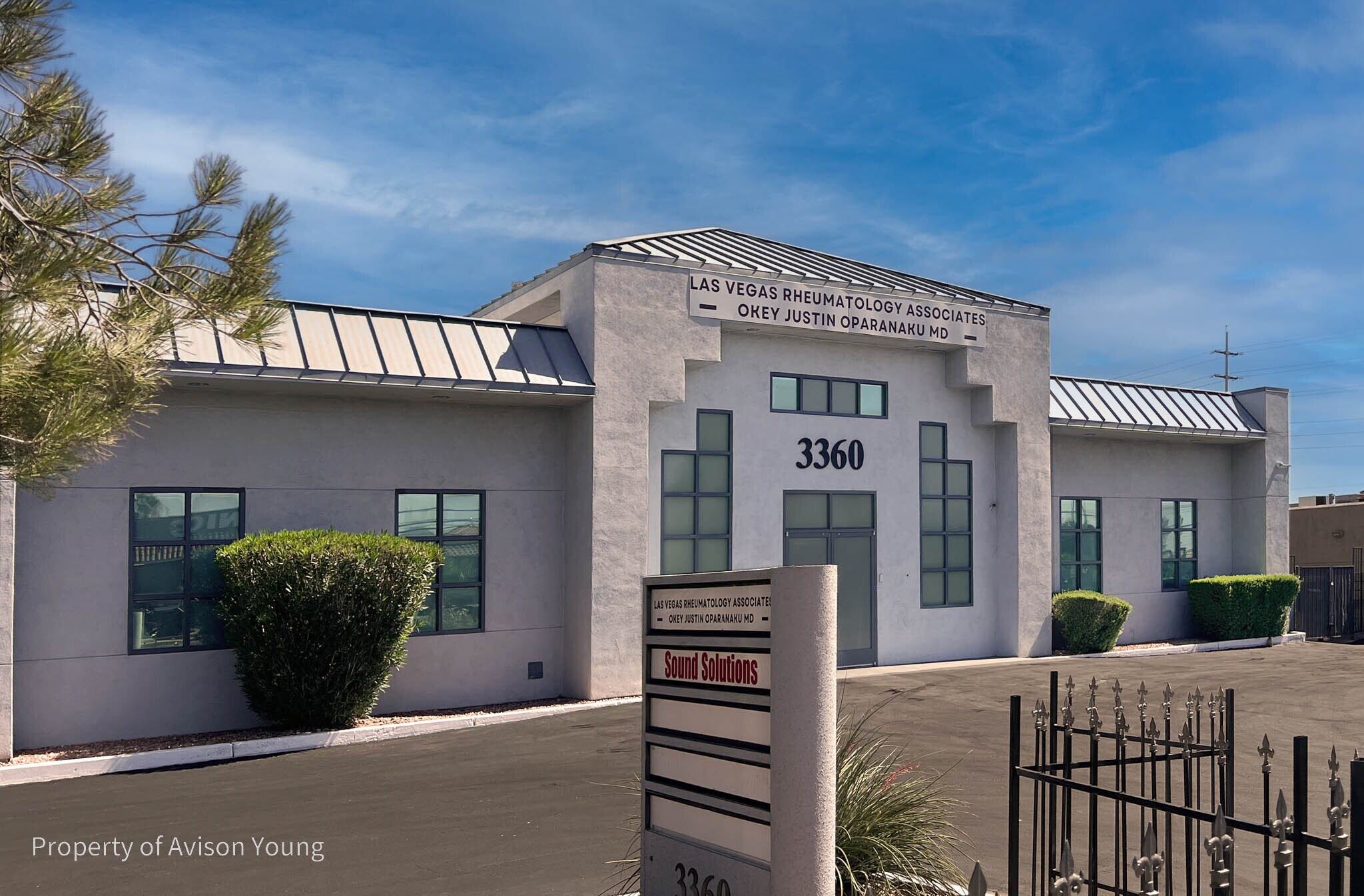3360 E Russell Rd, Las Vegas, NV to rent Building Photo- Image 1 of 9