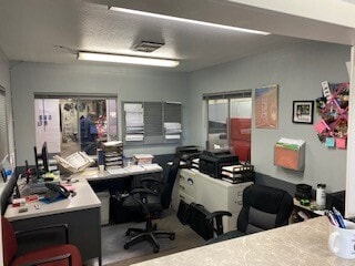 629 E Pioneer Ave, Puyallup, WA to rent Interior Photo- Image 1 of 15