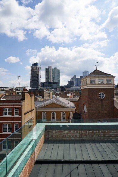 293-295 Old St, London to rent - Building Photo - Image 3 of 12