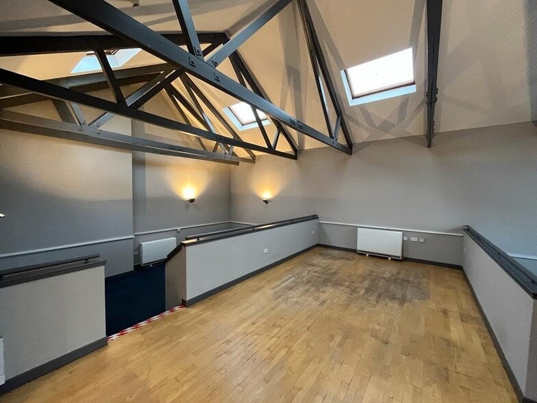 90 Seaward St, Glasgow to rent - Building Photo - Image 3 of 9