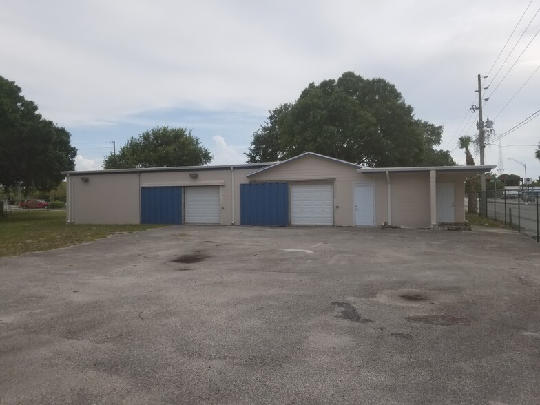 2007 Okeechobee Rd, Fort Pierce, FL for rent - Building Photo - Image 3 of 6