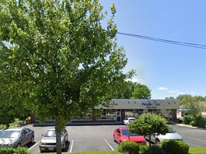 260-270 N State St, Hampshire, IL for rent Building Photo- Image 1 of 3