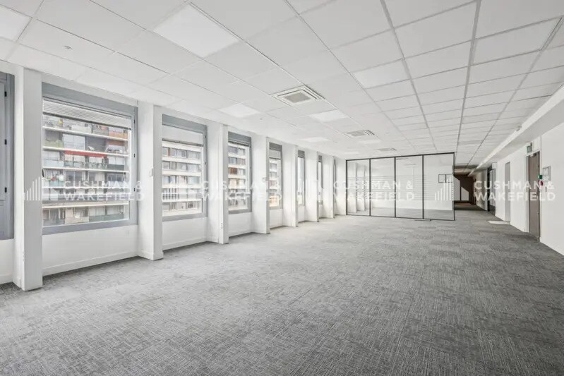 73-77 Rue De Sèvres, Boulogne-Billancourt to rent - Interior Photo - Image 2 of 15
