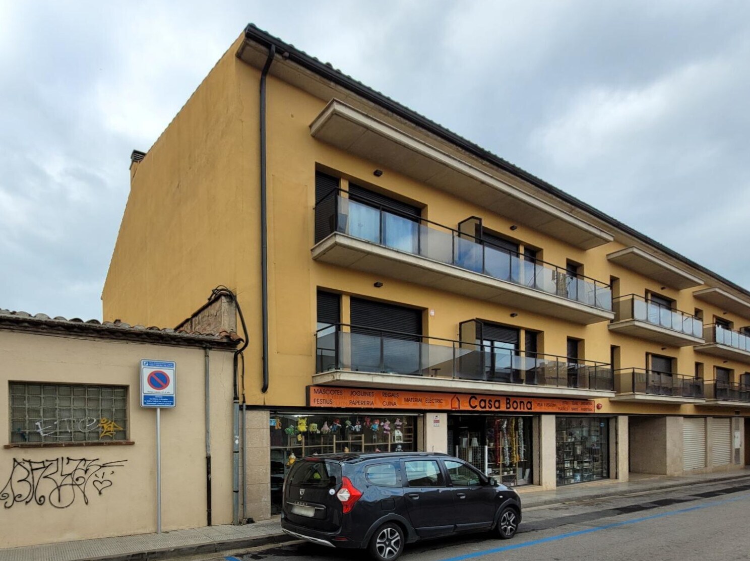 Carrer Solidaritat, 34, La Bisbal d'Empordà, Gerona for sale Building Photo- Image 1 of 1