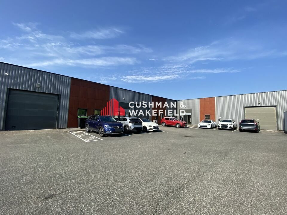 Light Industrial in Montrabé to rent Building Photo- Image 1 of 11