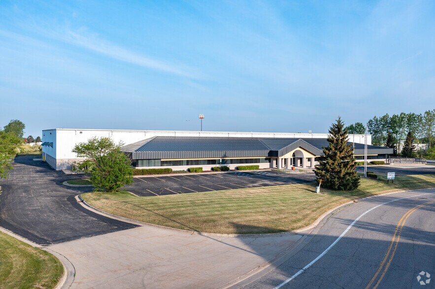 1093 Highview Dr, berville 48892 UK