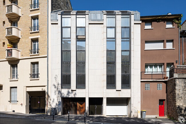 Location Bureaux 150 m²