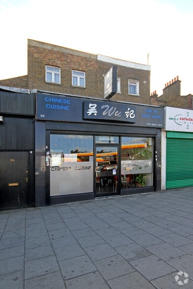 95 Upper Clapton Rd, London to rent - Primary Photo - Image 1 of 3