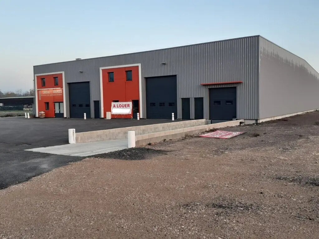 Location Local d'activités 300 m² à 3 900 m² - Photo 1