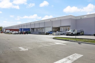 7950-7966 NW 14th St, Miami, FL to rent Building Photo- Image 1 of 3