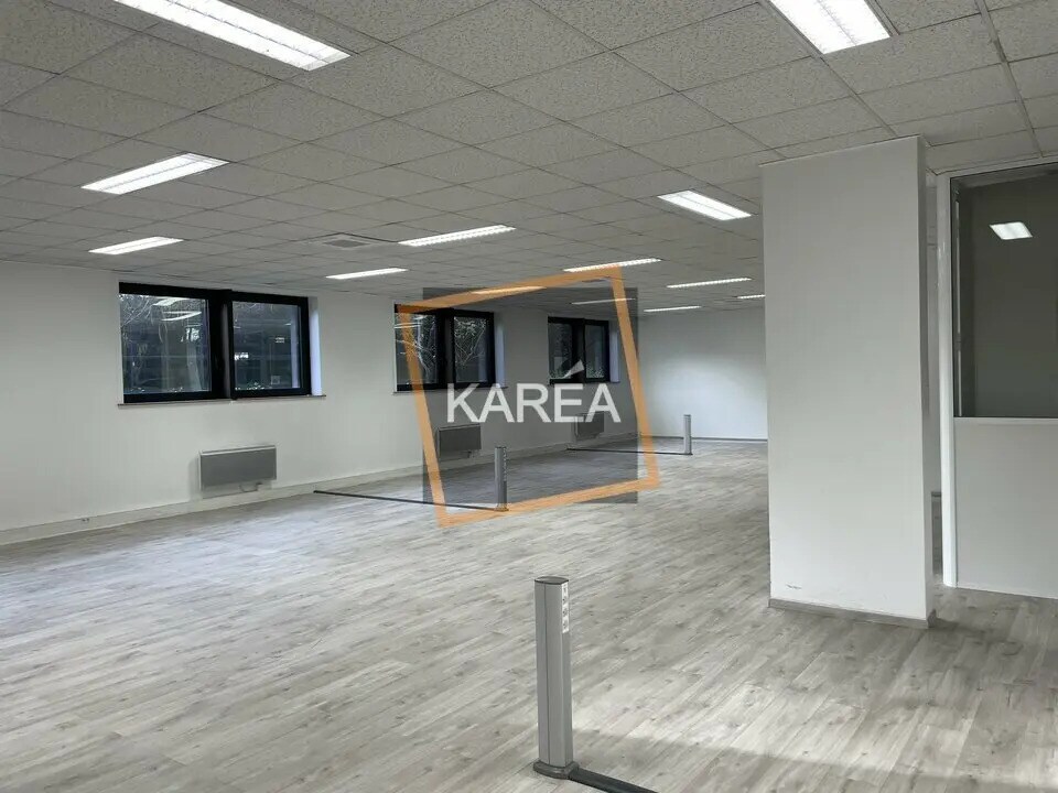 Office in Lognes to rent Building Photo- Image 1 of 6