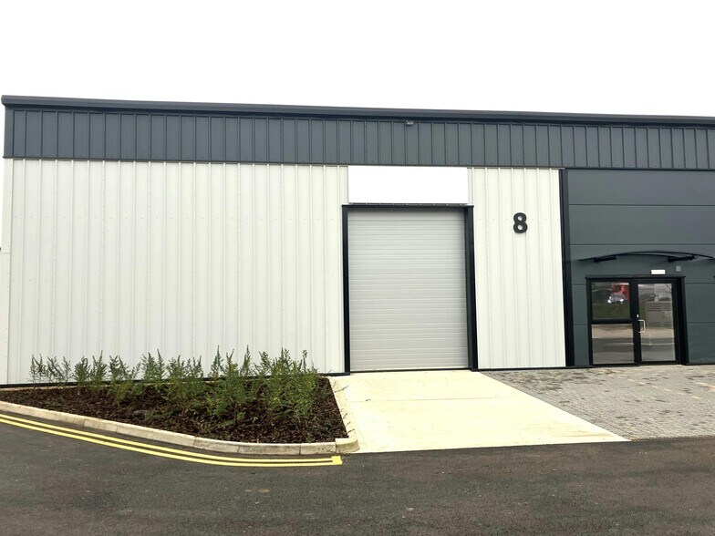 Witham Court, Yaxley to rent - Building Photo - Image 2 of 5