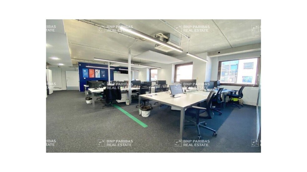 Office in Boulogne-Billancourt to rent - Building Photo - Image 3 of 3