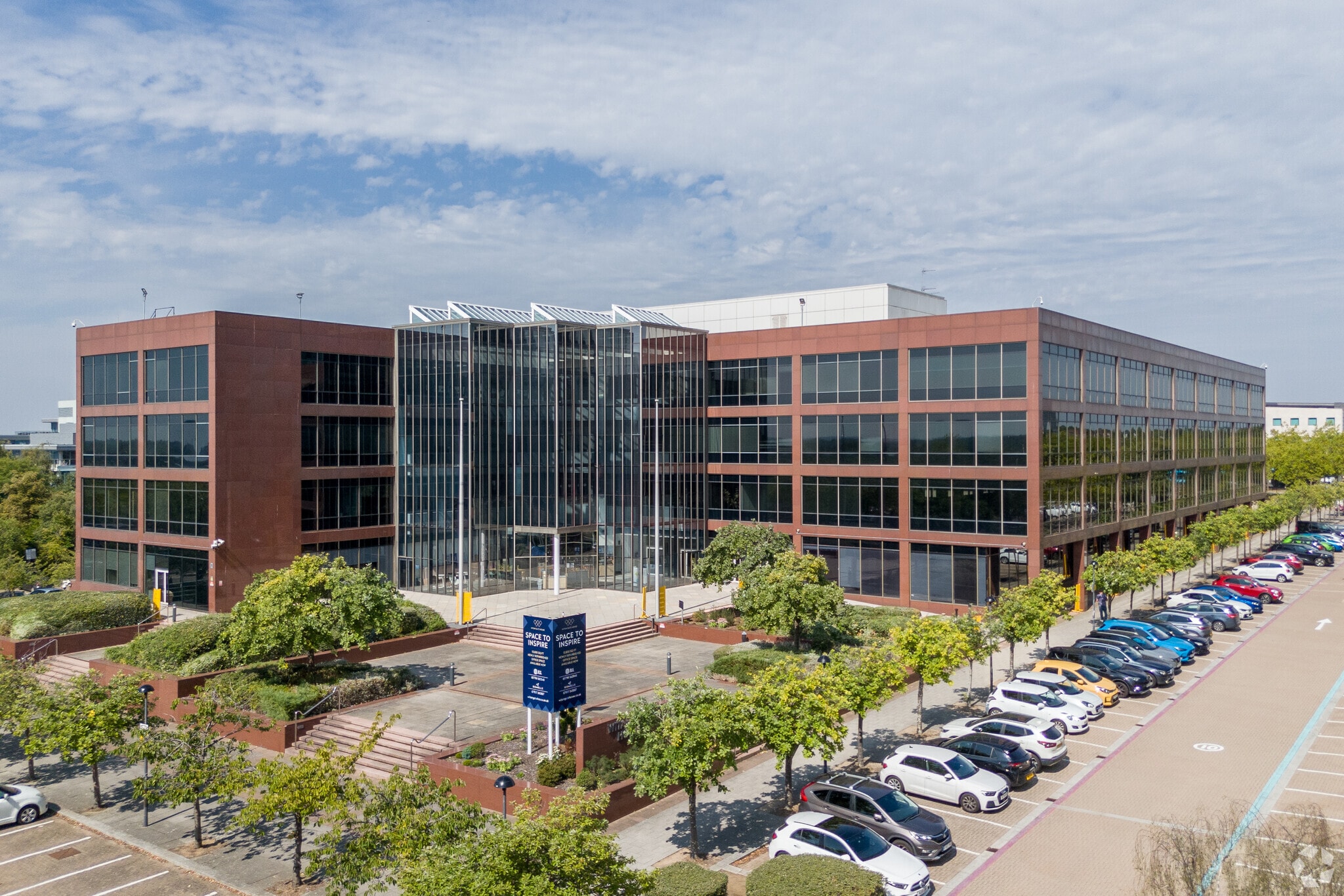 500-600 Witan Gate W, Milton Keynes for sale Primary Photo- Image 1 of 1