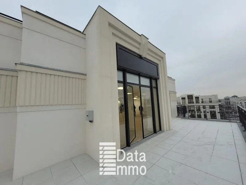 Location Bureaux 193 m² - Photo 1