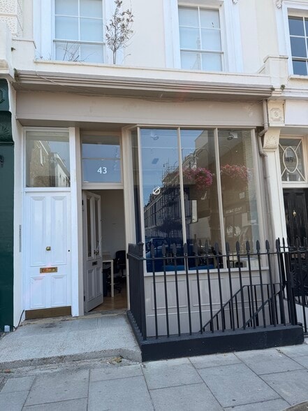 43 Moreton St, London to rent - Building Photo - Image 1 of 7