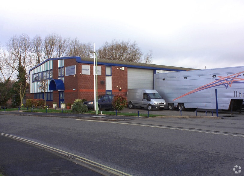 7 Wedgwood Rd, Bicester to rent - Building Photo - Image 3 of 10