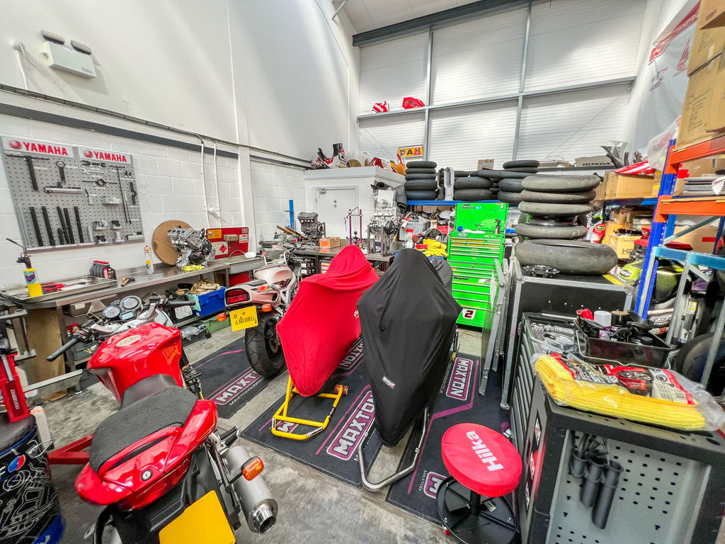 South Quay Industrial Estate, Douglas to rent Interior Photo- Image 1 of 3