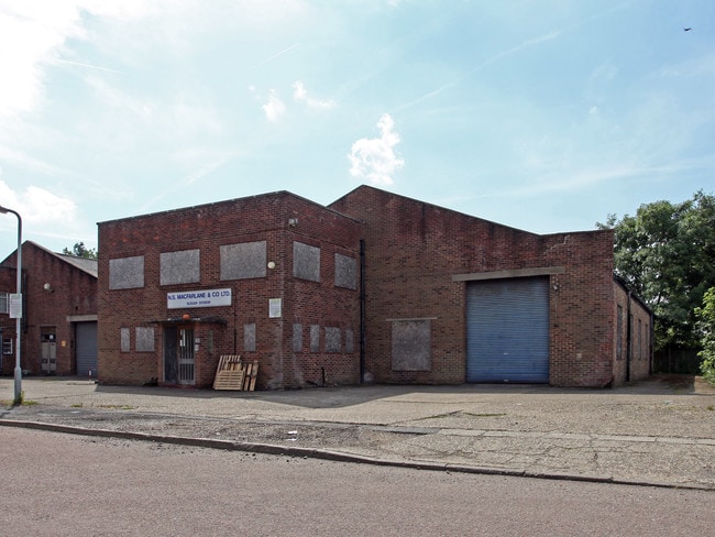 More details for 11-12 Wellcroft Rd, Slough - Office, Industrial to Rent