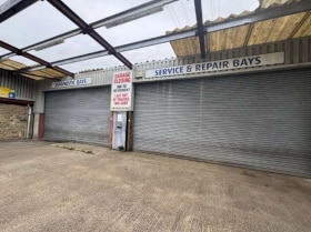 141–143 Wakefield Road Scissett portfolio of 2 properties for sale on LoopNet.co.uk - Building Photo - Image 3 of 7